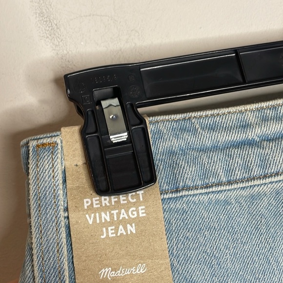 Madewell | Women’s The Perfect Vintage Jeans Light Wash Size 26 NWT - Picture 4 of 6